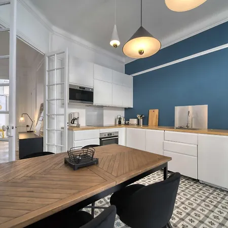 Ref 1412 - Center - For Rent