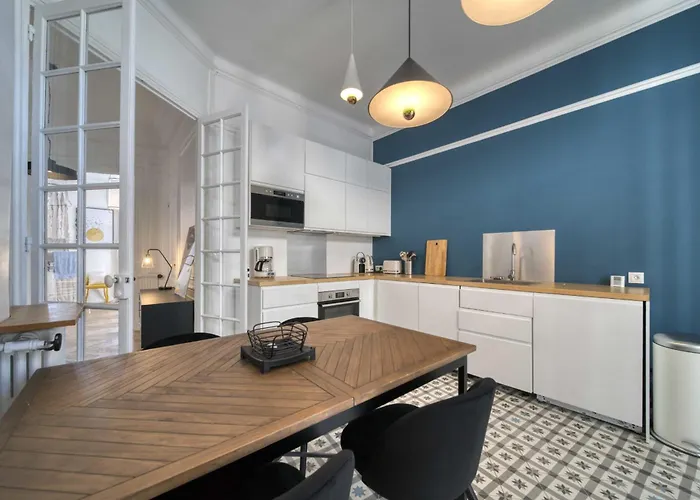 Ref 1412 - Center - For Rent